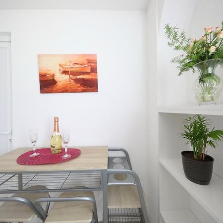 Apartmán Ap Roko&Dina Nin Exteriér fotografie