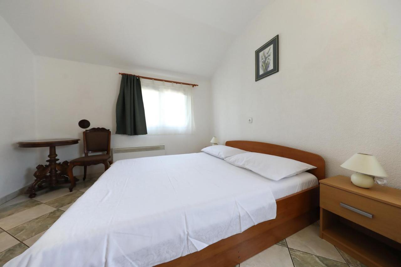 Apartmán Ap Roko&Dina Nin Exteriér fotografie