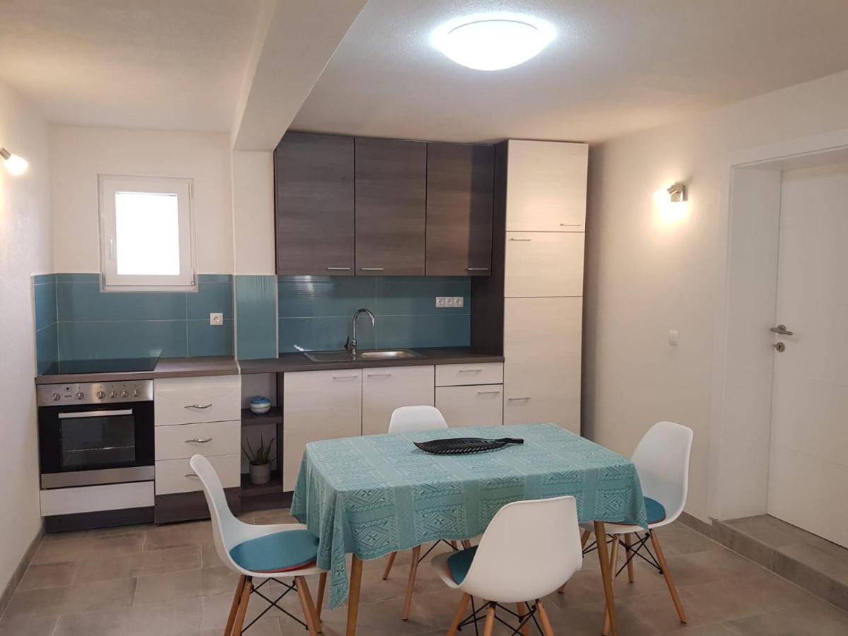 Apartmán Ap Roko&Dina Nin Exteriér fotografie
